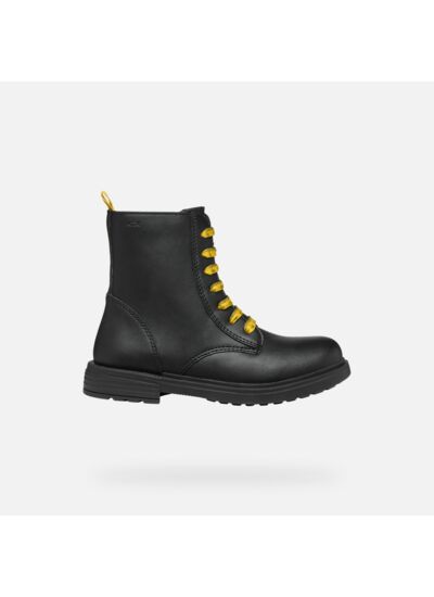 JR ECLAIR
