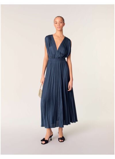 Robe longue plissée