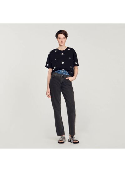 T-shirt orné de sequins fleurs