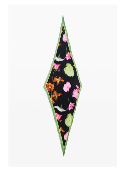 Foulard plissé à fleurs