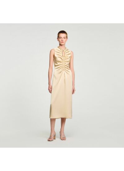 Robe longue en satin